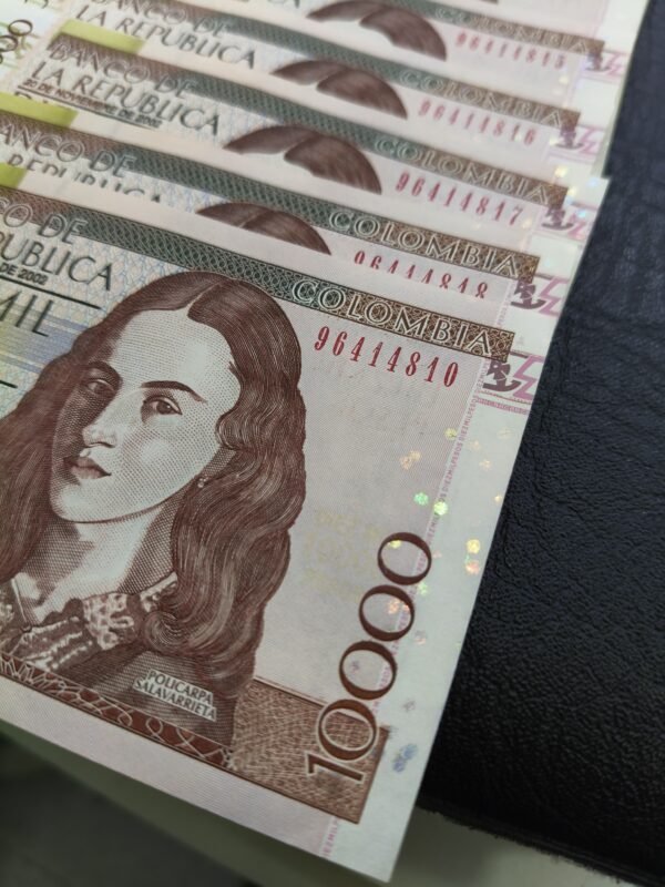 BILLETE DE 10.000 POLICARPA ESCARCHADO 2002