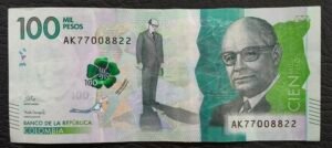 Inicio 10 Billete de 100.000 Pesos Colombia – 24 de Octubre de 2023 | Serial Pachas 77008822 | Estado 7