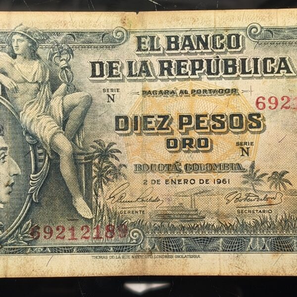 Oplus_16908288 Billete 10 Pesos Oro Banco de la República 1961 Manchas